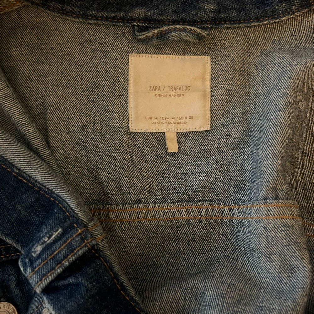 Zara distressed denim jacket with saying on the back, size M - Picture 7 of 8